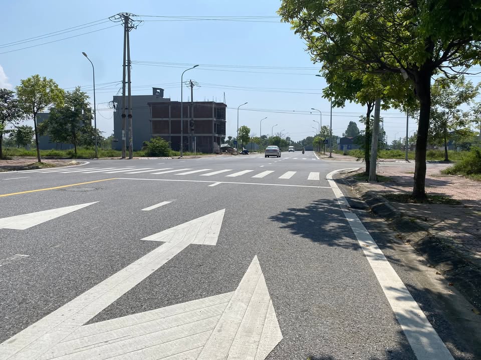 Đất KĐT Nam Vĩnh Yên 108m² giá 4 tỷ - Hướng Đông Bắc, mặt tiền 6m