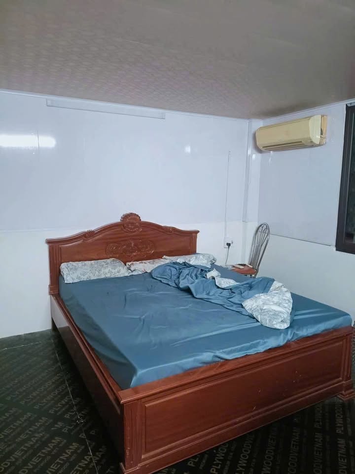 Nhà nguyên căn cho thuê 2 tầng tại Ngõ 2 Đại Từ, Hoàng Mai - Không gian thoáng đãng, tiện lợi!