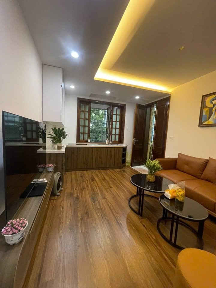 Căn hộ Tập thể phố Huỳnh Thúc Kháng, Đống Đa 80m² giá 4 tỷ - Căn góc thoáng, sổ đỏ chính chủ!