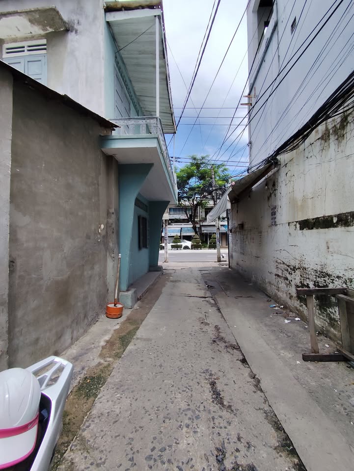 Nhà bán Vĩnh Nguyên, Nha Trang 85m² giá 5.7 tỷ - Sổ hồng chính chủ, ô tô vào tận nhà!