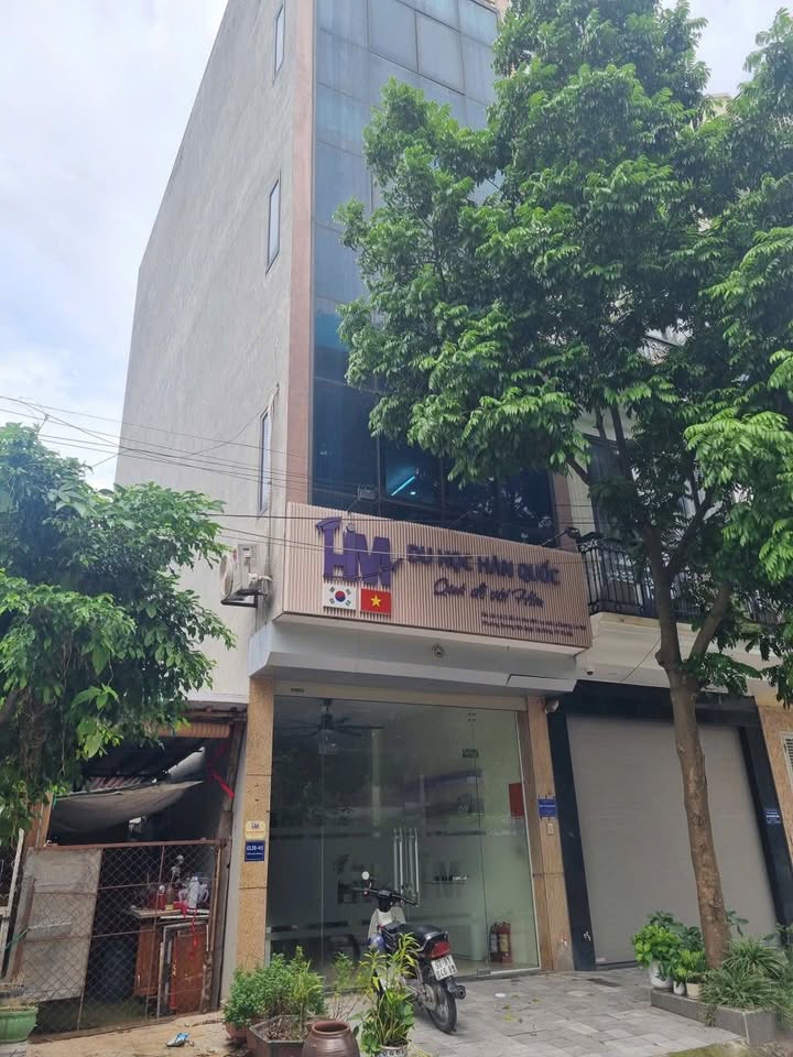 Nhà cho thuê 50m² 5 tầng tại Khu đất dịch vụ La Dương - Giá chỉ 18 triệu/tháng!