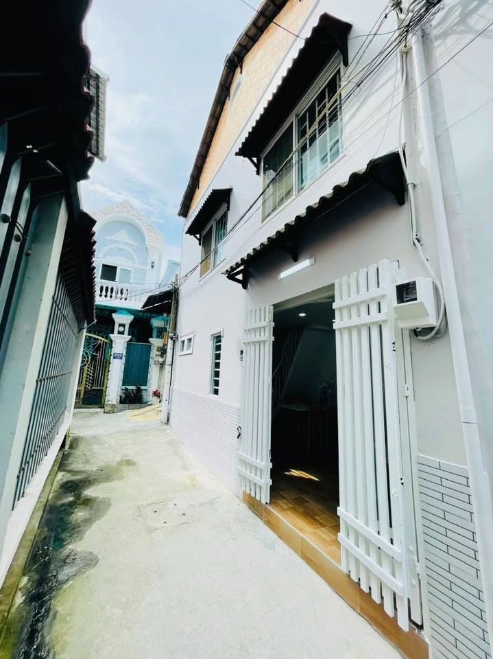 Nhà phố Hẻm 1247 Huỳnh Tấn Phát, Quận 7, 21m² giá 2.59 tỷ - Full nội thất, sẵn sàng vào ở!