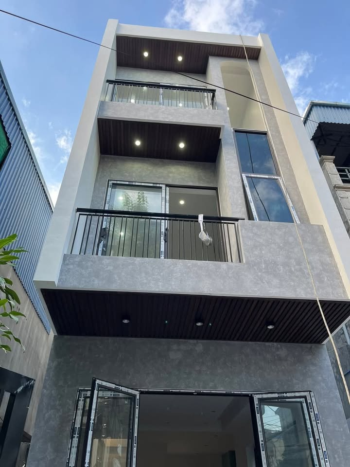 Nhà 3 tầng đường Điện Biên, phường Cửa Bắc, Nam Định - Giá chỉ 2.65 tỷ!