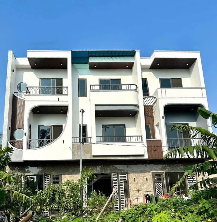 Nhà 3 tầng đường Song Hào, TP Nam Định 46m² giá 2.58 tỷ - Ô tô vào tận nhà!