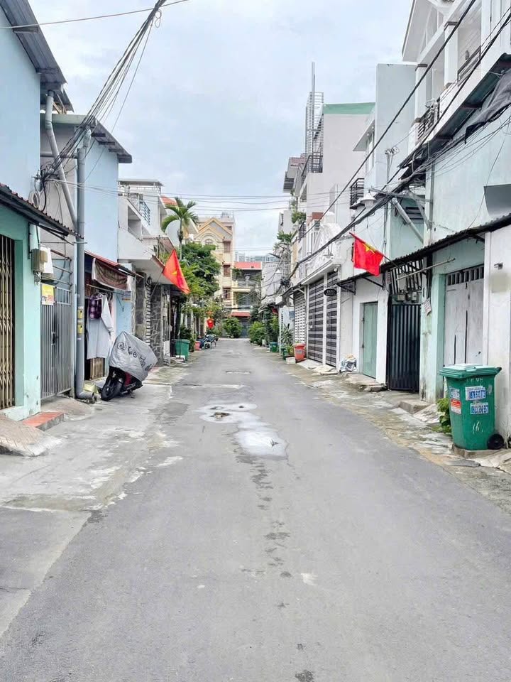 Nhà hẻm xe hơi đường Lý Phục Man quận 7, 75m² giá 8.6 tỷ - Cơ hội đầu tư sinh lời!