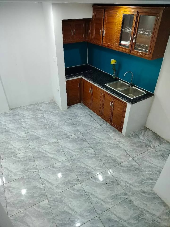 Nhà phố Khâm Thiên 30m² giá 5.2 tỷ - Kinh doanh sầm uất, không quy hoạch!