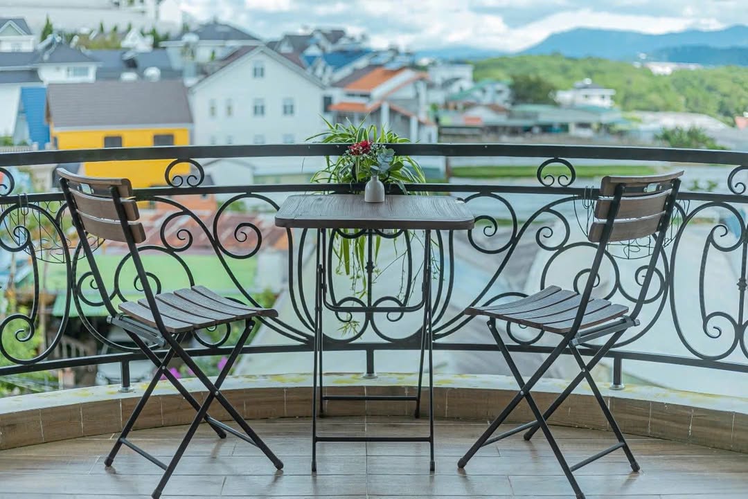 Nhà nguyên căn cho thuê tại Đà Lạt - 6 phòng ngủ, 18 triệu/tháng - Không gian thoáng đãng!