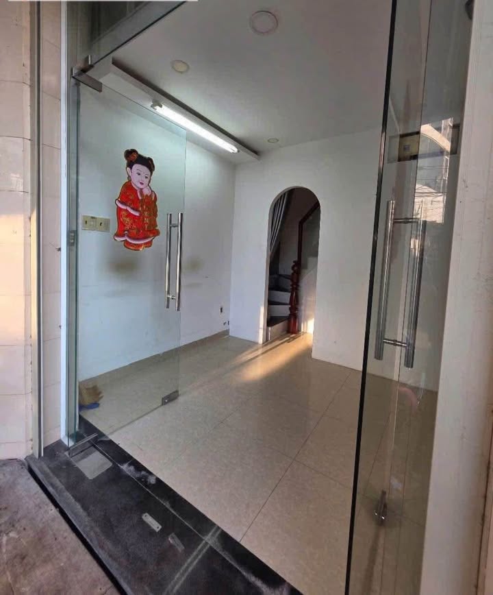 Shophouse cho thuê tại Xương Huân, Nha Trang 25m² giá 5 triệu/tháng - Mặt bằng kinh doanh lý tưởng!