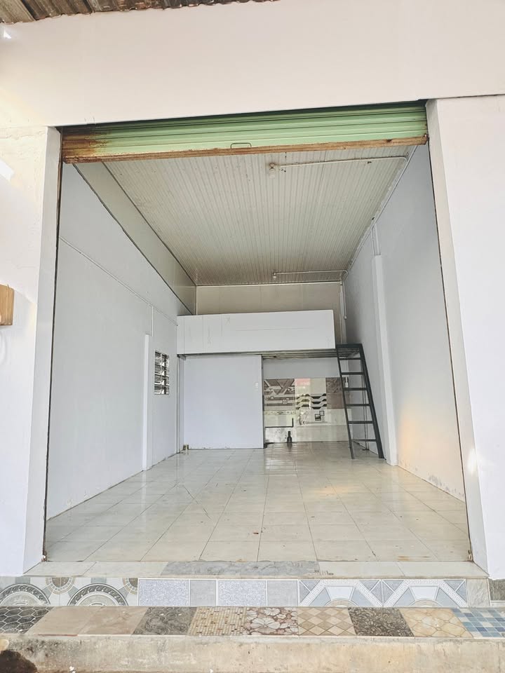 Mặt bằng kinh doanh cho thuê tại Lã Xuân Oai, Quận 9, 32m² chỉ 7 triệu/tháng - Giao ngay!