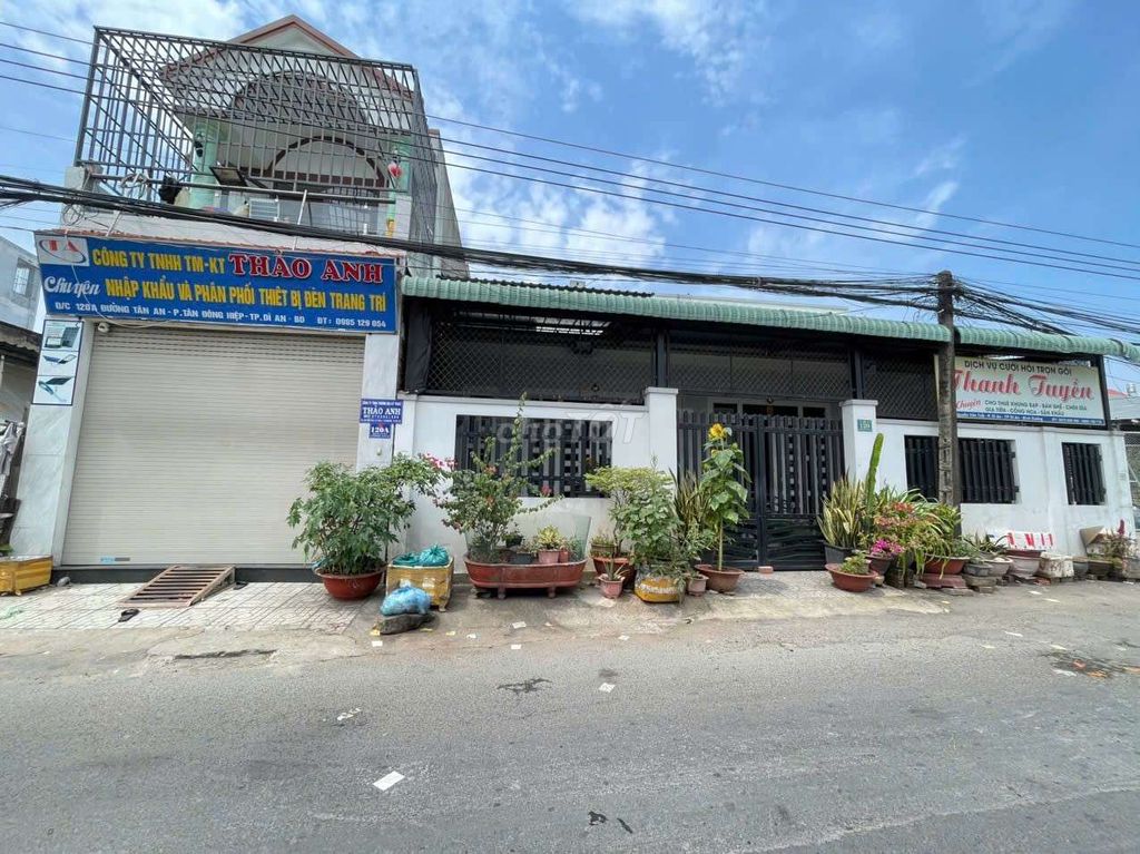 Nhà trọ gần ngã tư Bình Thung, Tân Đông Hiệp, Dĩ An - 98m² giá 3.85 tỷ - Đang cho thuê kín phòng!