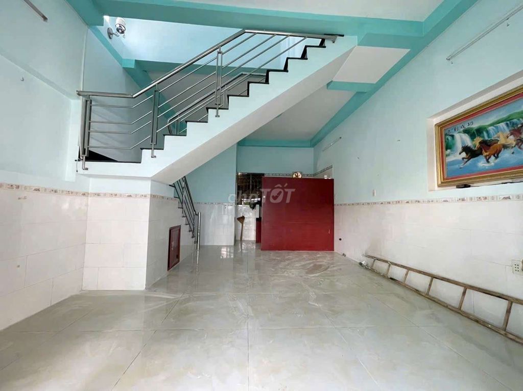 Nhà phố 1 trệt 1 lầu tại Dĩ An 45m² giá 2.4 tỷ - Gần làng đại học Quốc gia!