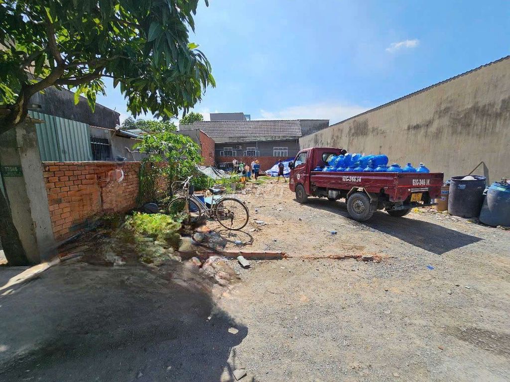 Đất thổ cư gần chợ Dĩ An - Giá 3.9 tỷ - Đầu tư sinh lời ngay!