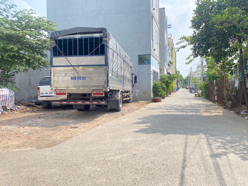 Đất xây biệt thự Linh Xuân - Thủ Đức 266m² - Mặt tiền lớn 20m