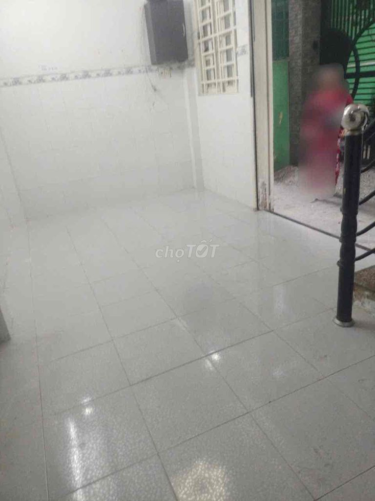 Nhà bán hẻm Bông Sao P5 Q8 18.55m² giá 2.58 tỷ - Sổ hồng riêng chính chủ!