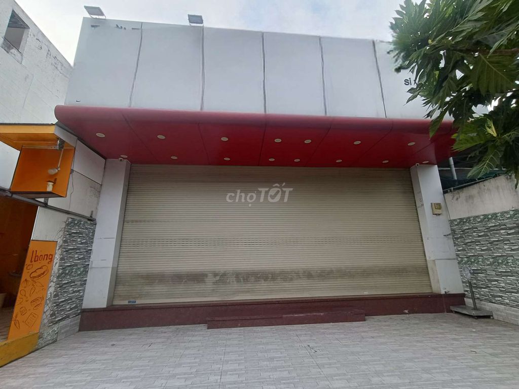 Nhà nguyên căn mặt tiền 9x34m, 1T1L ngay Võ Văn Ngân - Giá thuê chỉ 75 triệu!