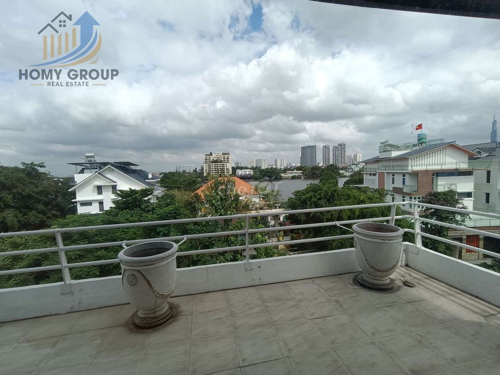 Biệt thự căn góc Hiệp Bình Chánh 140m² giá 35 triệu - View sông thoáng đãng!