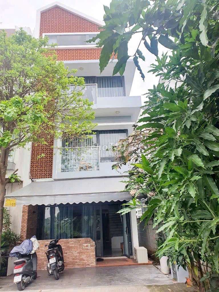 Nhà kiểu villa full nội thất, khu Park Riverside 100m² giá 18 triệu - An ninh yên tĩnh