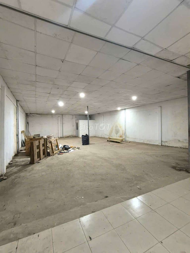 Cho thuê nhà mặt tiền đường Linh Trung 150m² giá 16 triệu - Phù hợp làm văn phòng và kinh doanh!