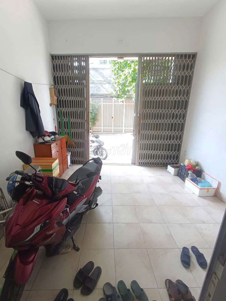 Nhà 4 tầng full nội thất, sát chung cư Chương Dương Home, đường 12 - Chỉ 17 triệu!