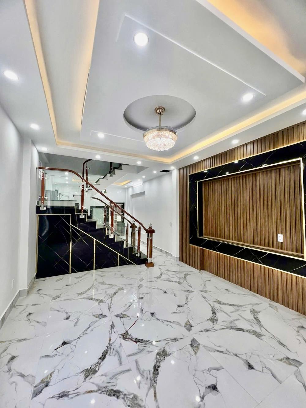 Nhà phố Gốc Đề, Hoàng Mai - 44m² giá 7.35 tỷ - Sổ đỏ chính chủ