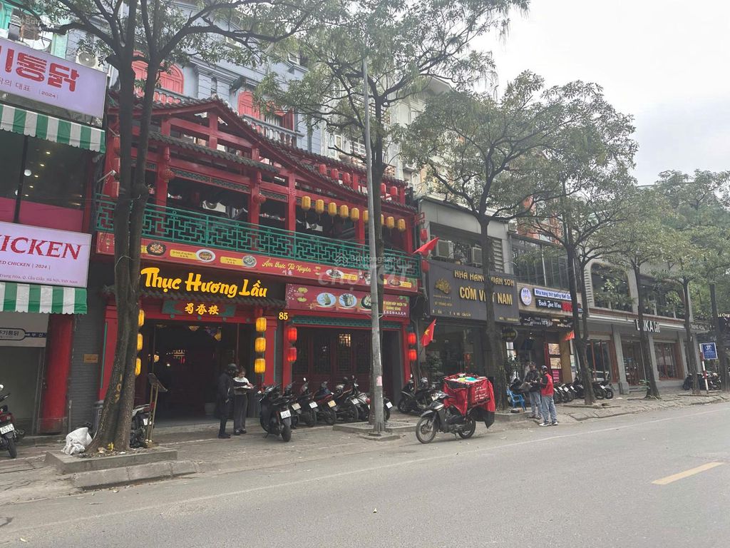 Nhà cho thuê mặt tiền đường Nguyễn Thị Thập, Quận 7 - 120m², giá 65 triệu/tháng - Thích hợp kinh doanh