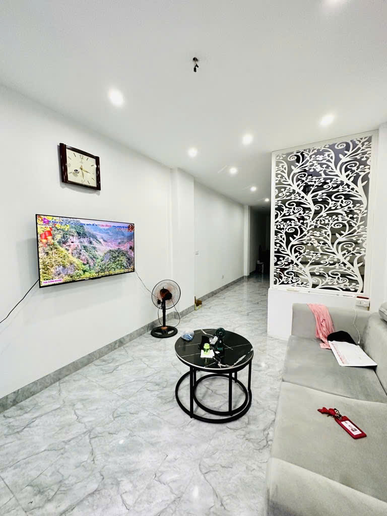 Nhà phố Đội Cấn, Ba Đình 38m² giá 11,2 tỷ - Thiết kế hiện đại, mặt tiền rộng