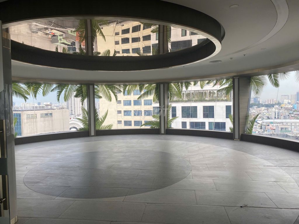 Cho thuê rooftop 90m² tại Nam Kỳ Khởi Nghĩa, Quận 3 - Không gian lý tưởng cho Lounge/Night bar