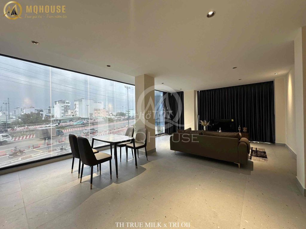 Căn hộ dịch vụ 2PN Lê Quang Định 85m² giá 15.5 triệu - Full nội thất cao cấp, ban công thoáng đãng!