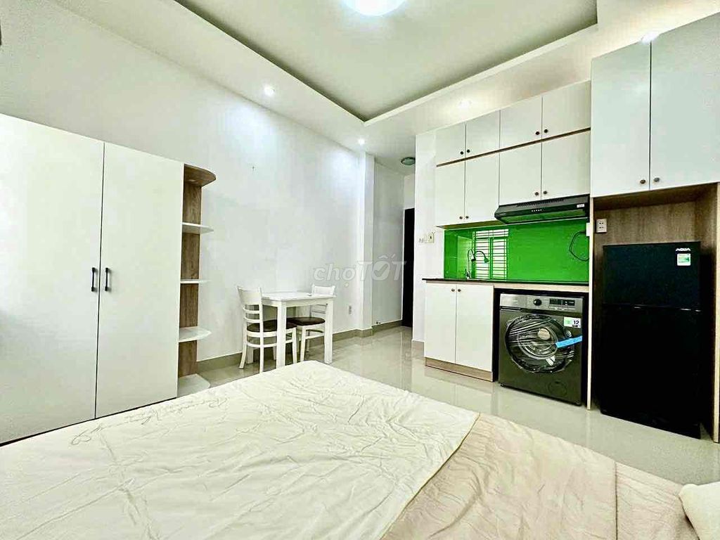 Căn hộ cho thuê 30m² tại Nguyễn Gia Trí, Bình Thạnh - Full nội thất cao cấp, giá chỉ 5.8 triệu!