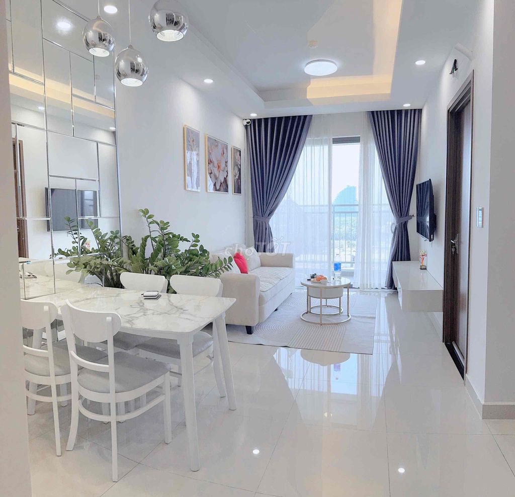 Chung cư 2PN2WC cho thuê tại trung tâm Quận 7 giá chỉ 11.5 triệu - Nội thất sang trọng, sẵn sàng vào ở!