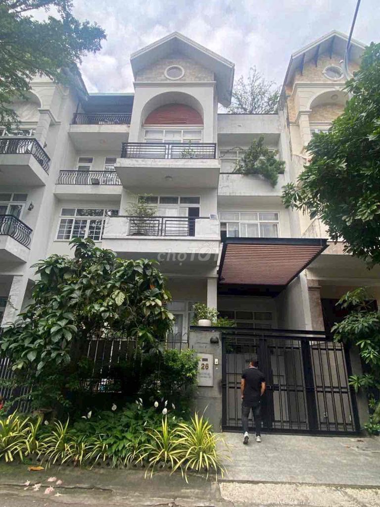 Biệt thự HimLam Kênh Tẻ, Quận 7, 150m² giá 39 tỷ - Đầy đủ nội thất, ở ngay!