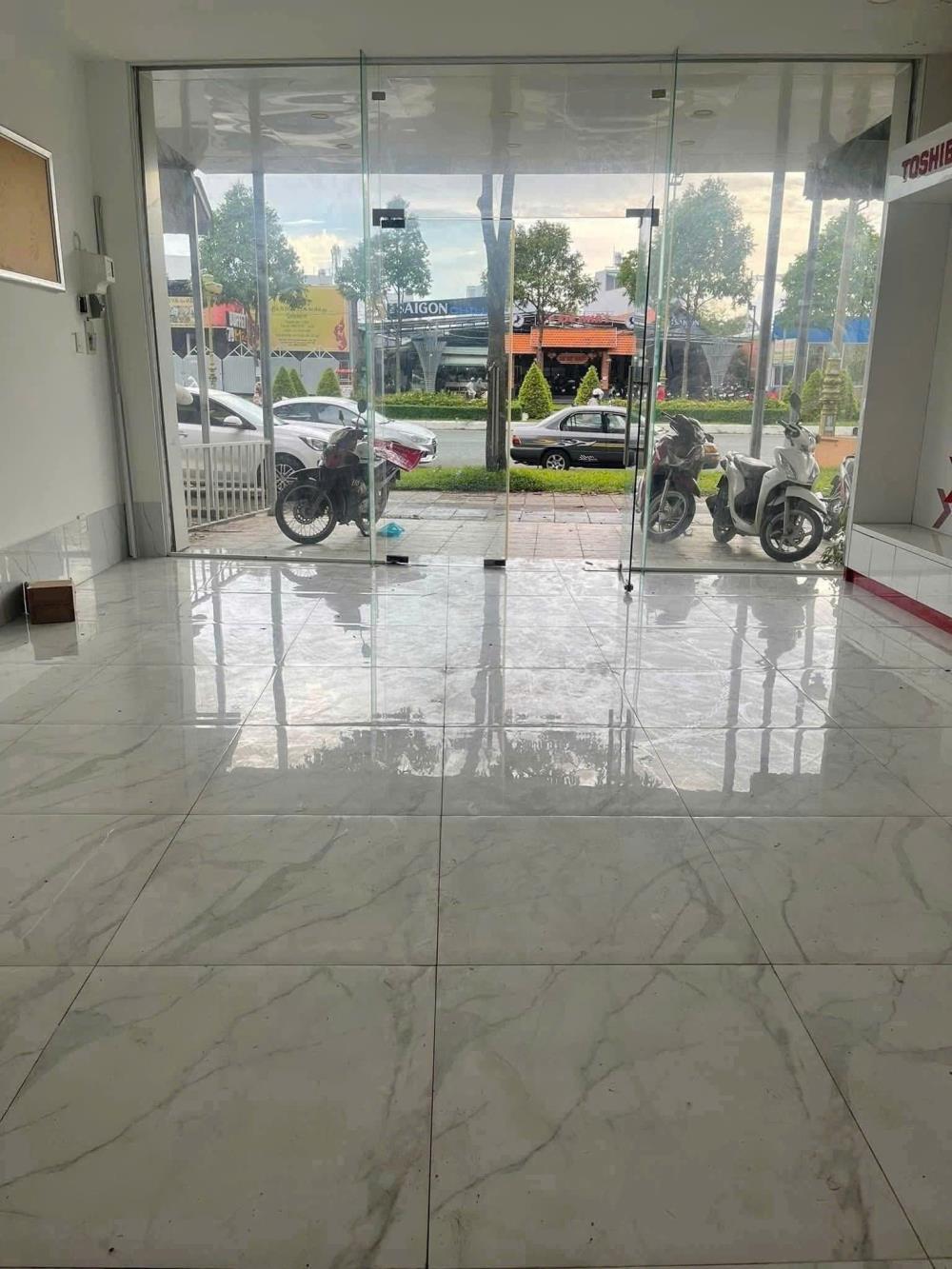 Cho thuê nhà mặt tiền Võ Văn Kiệt 170m² Cần Thơ - Vị trí đẹp, thuận tiện kinh doanh!