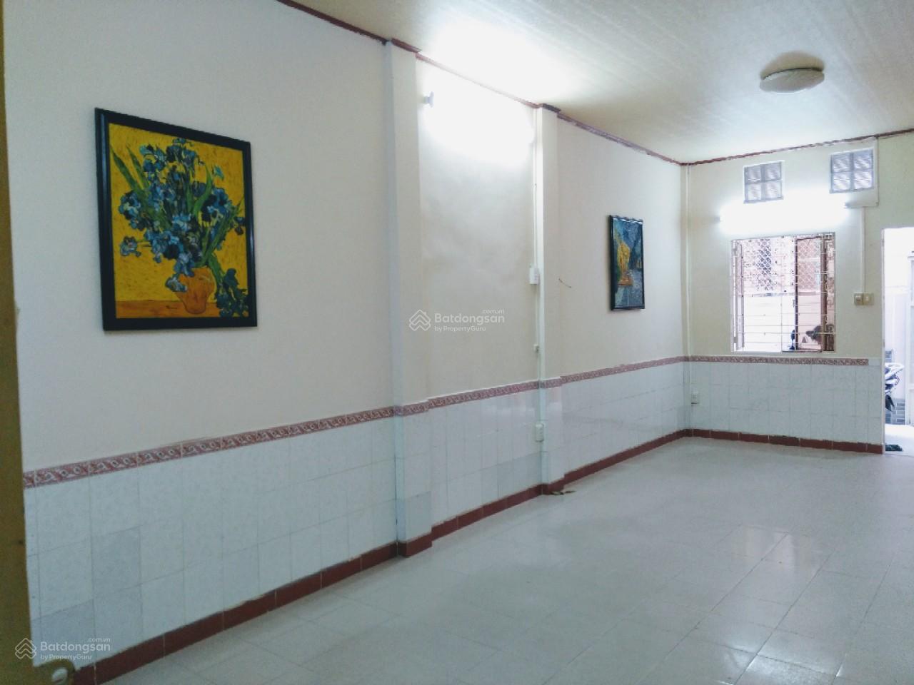 Nhà nguyên căn Bà Lê Chân, Quận 1, 70m² giá 10 triệu - Sẵn sàng vào ở ngay!