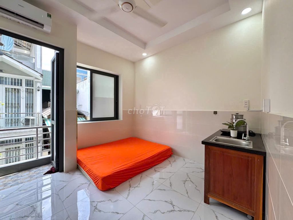 Phòng cho thuê CMT8 Quận 3, Diện tích 30m², Giá chỉ 5 triệu - Tiện nghi đầy đủ, an ninh tốt!