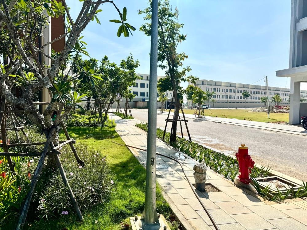 Đất nền mặt tiền Quốc Lộ 19 - Quy Nhơn 80m² giá chỉ 2.16 tỷ - Sổ đỏ riêng sang tên ngay!