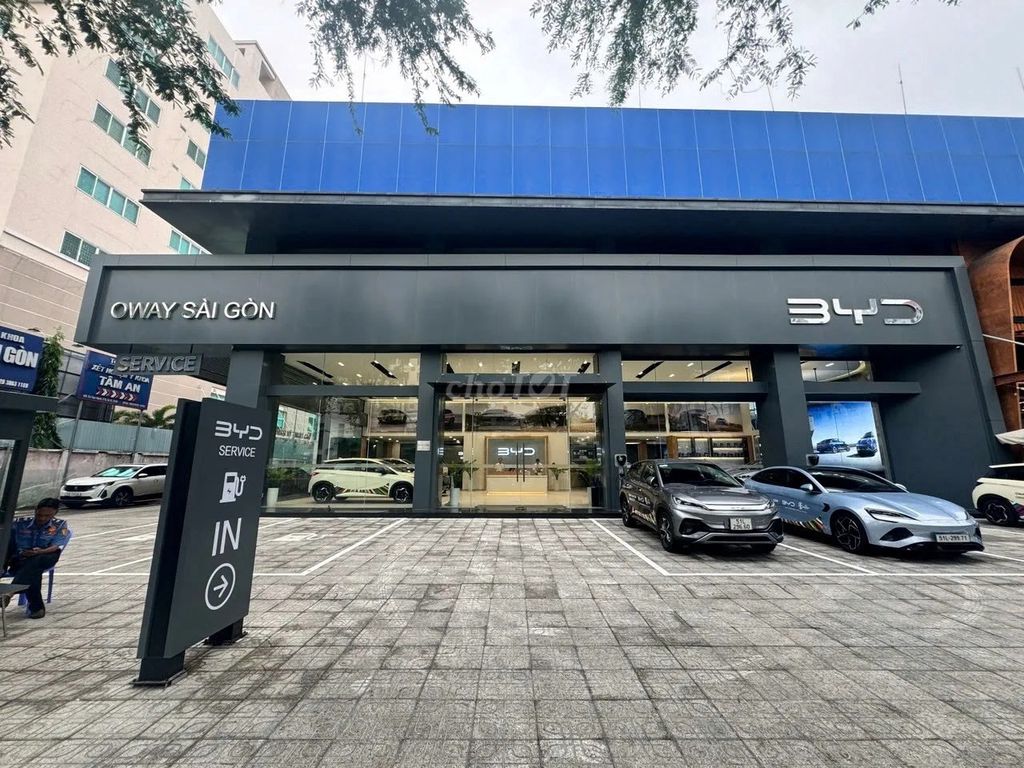 Cho thuê mặt tiền đường Sư Vạn Hạnh nối dài, Quận 10 - Diện tích 1.200m², giá 200 triệu/tháng - Kinh doanh sầm uất!