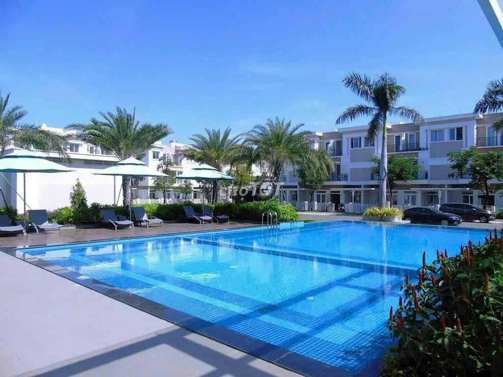 Nhà phố Lovera Park 105m² giá 13 triệu - View công viên hồ bơi sang trọng!