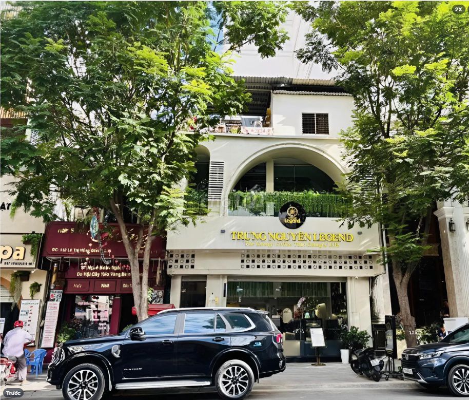 Cho thuê mặt bằng phố Tây Bùi Viện, Quận 1 - Thiết kế hiện đại, sẵn sàng hoạt động!