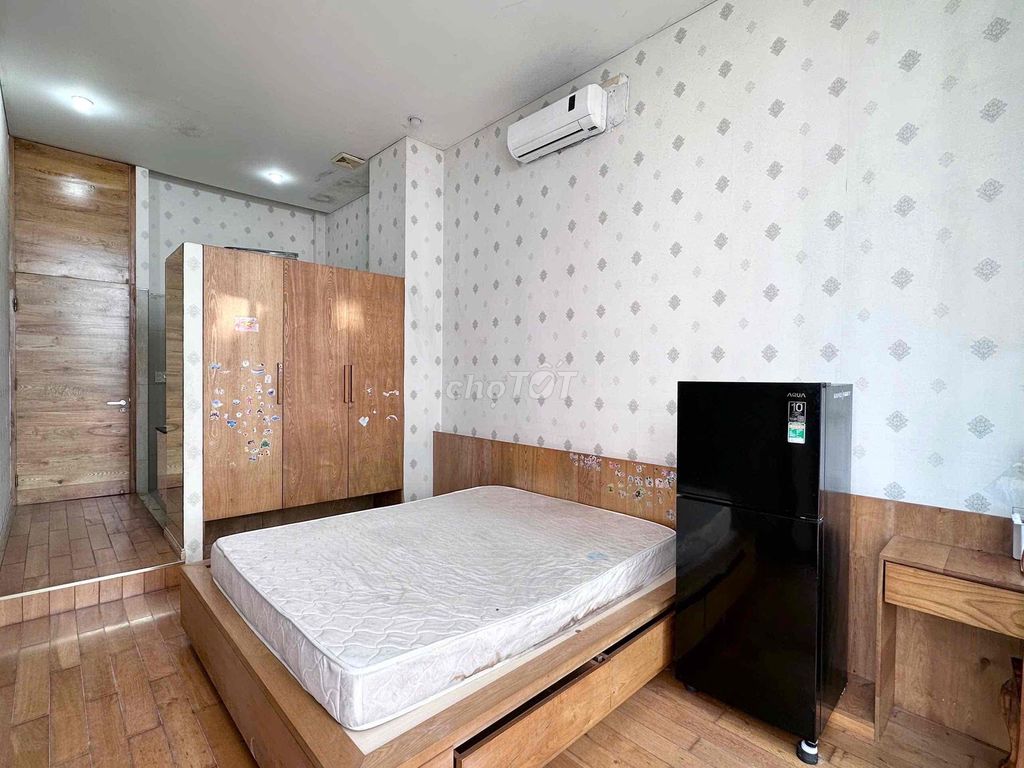 Phòng cho thuê Cách Mạng Tháng 8 Quận 3, 27m² giá 7 triệu - Sẵn sàng vào ở!