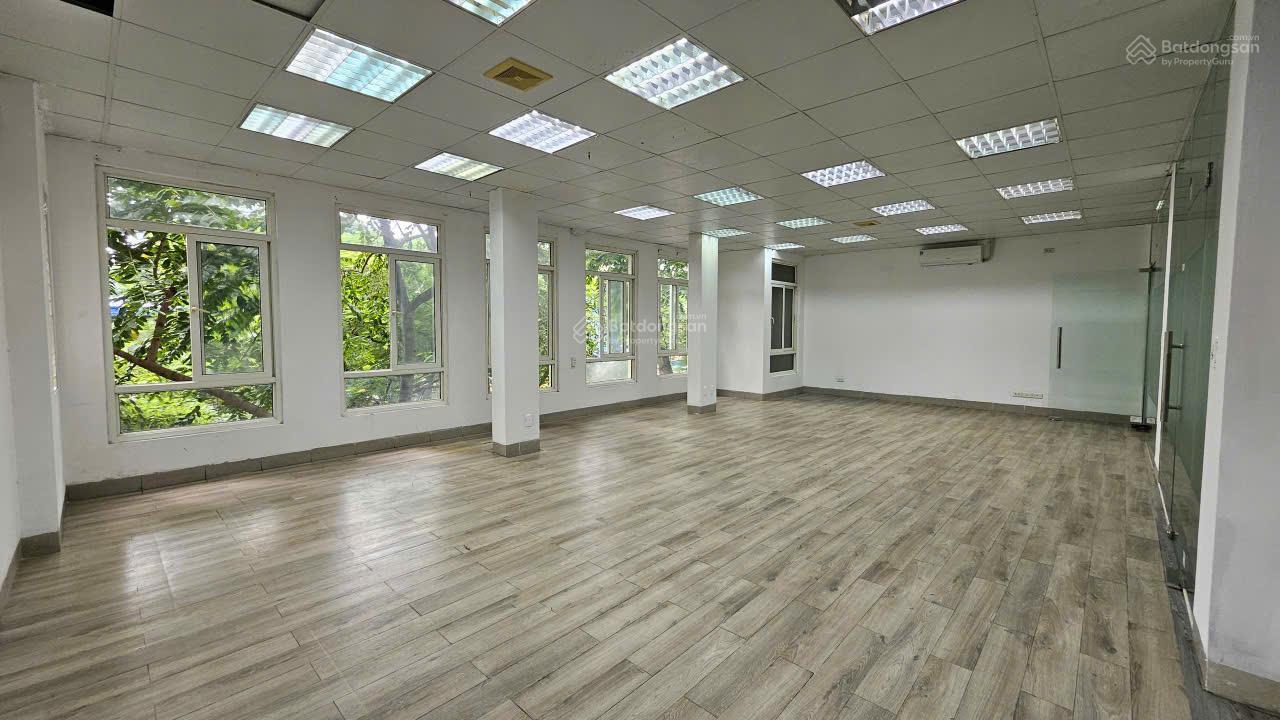Sàn văn phòng 90.6m² tại 57 Nguyễn Bá Khoản - Giá 15 triệu/tháng, thương lượng