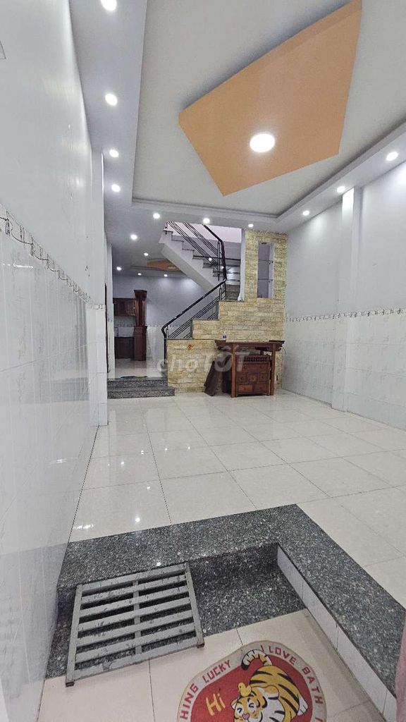 Bán gấp nhà hẻm Phạm Thế Hiển 6m x 15m giá 6.2 tỷ - Nhà đẹp, chính chủ!