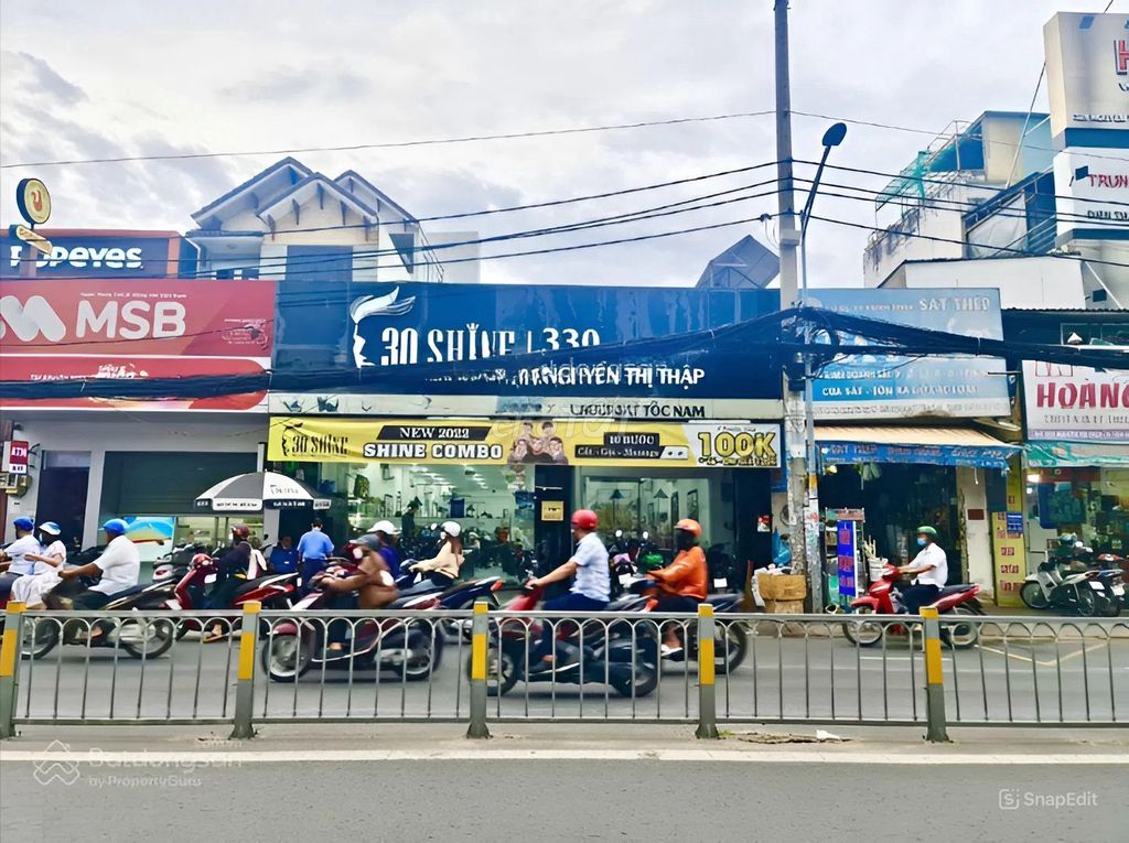 Cho thuê mặt tiền 330 Nguyễn Thị Thập, Quận 7, DT 154m² - Khu thời trang sầm uất!