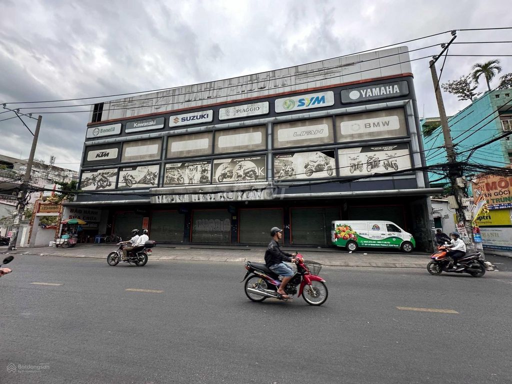 Nhà góc 2 mặt tiền cho thuê tại Lê Quang Định, Bình Thạnh 680m² - Cơ hội kinh doanh lý tưởng!