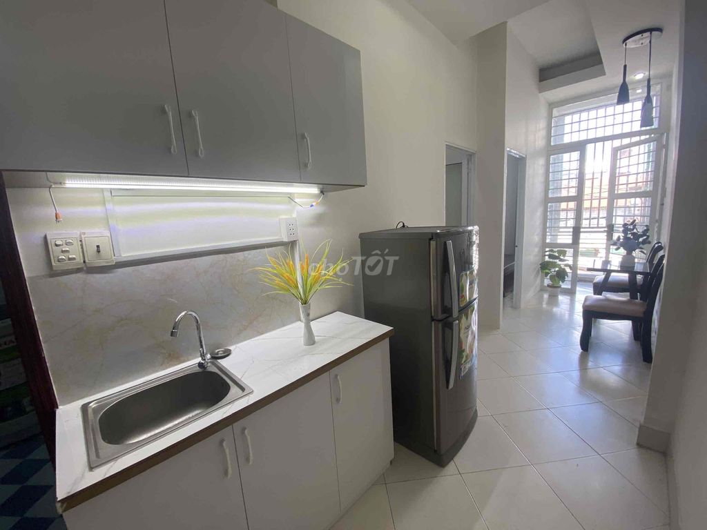 Căn hộ 2PN Ban Công giá 8 triệu - Ngay bờ kè Hoàng Sa, thuận tiện di chuyển!