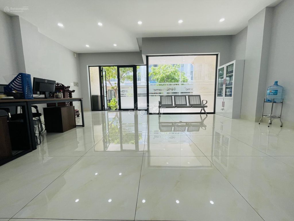 Mặt bằng cho thuê tầng trệt 80m² KĐT Vạn Phúc - Giá chỉ 16 triệu/ tháng!