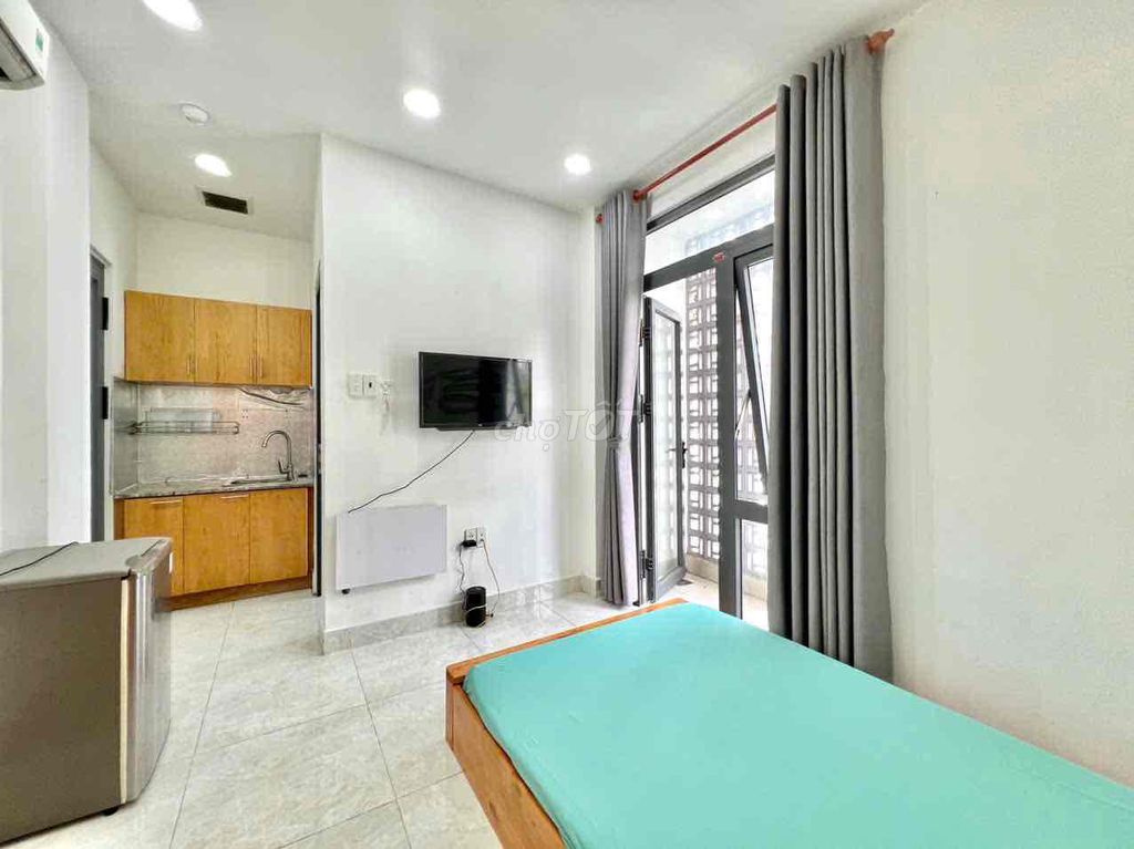Cho Thuê Studio 25m² Quận 3 Giá 5.3 Triệu - Cửa Sổ & Ban Công Thoáng Mát!