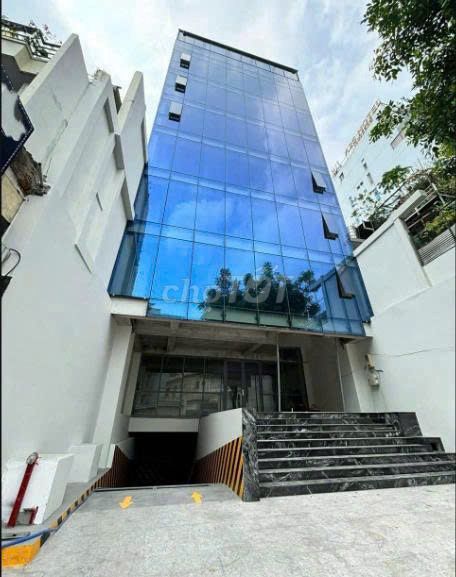 Cho thuê tòa nhà mặt tiền Hoàng Sa Quận 3, diện tích 240m², giá 150 triệu - Mặt tiền đẹp, phù hợp kinh doanh!