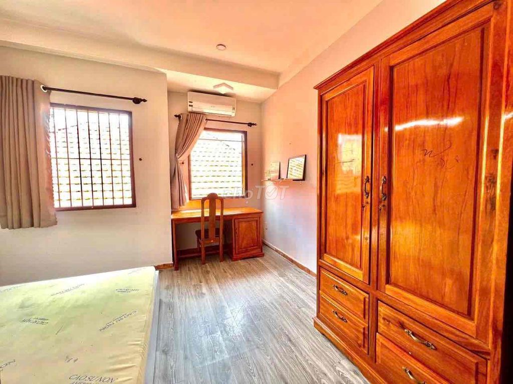 Phòng cho thuê Nam Kỳ Khởi Nghĩa, Quận 3 30m² giá 5 triệu - Cửa sổ thoáng, tự do giờ giấc!