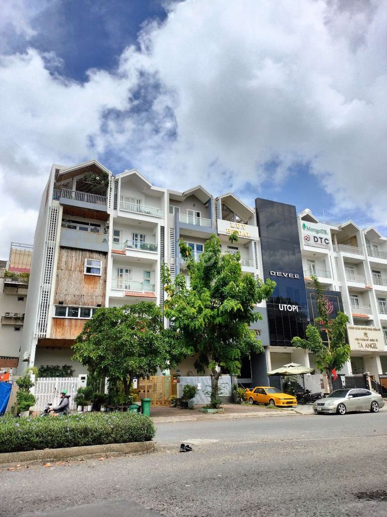 Nhà mặt tiền đường số 8 khu Trung Sơn 100m² - Kinh doanh sầm uất ngay cạnh quận 7!