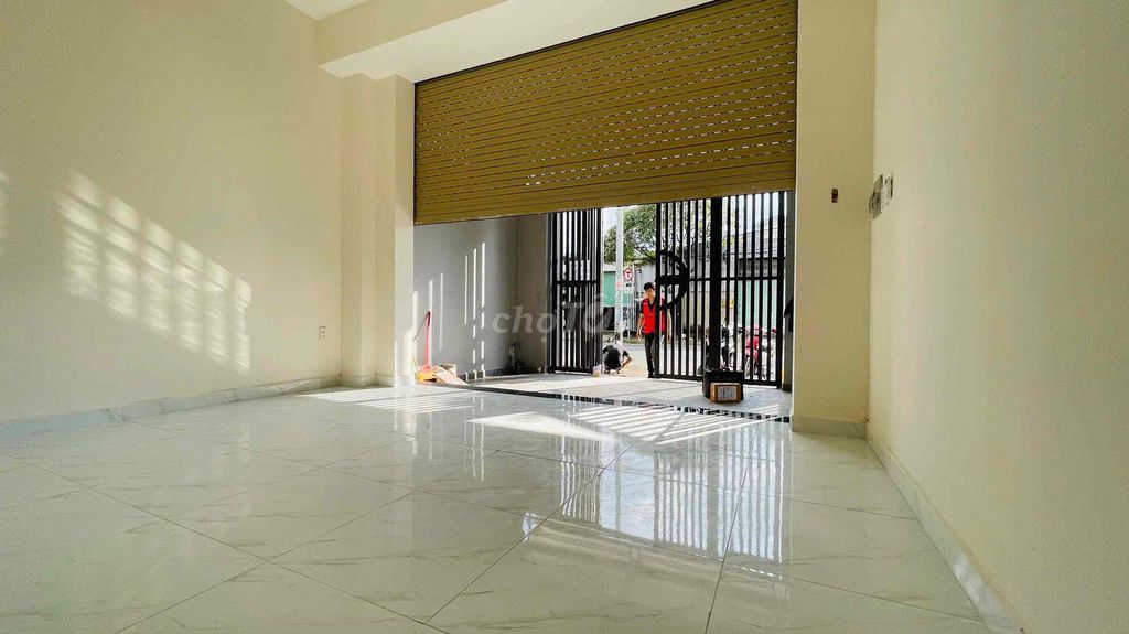 Mặt bằng kinh doanh 40m² ở Phước Long B Quận 9 - Vị trí đẹp, tiện lợi!